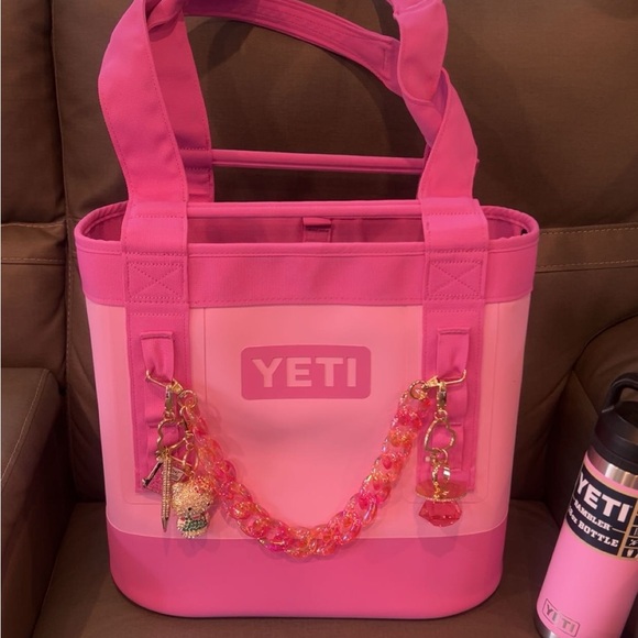 YETI Vibrant Power Pink Tote - Picture 1 of 1
